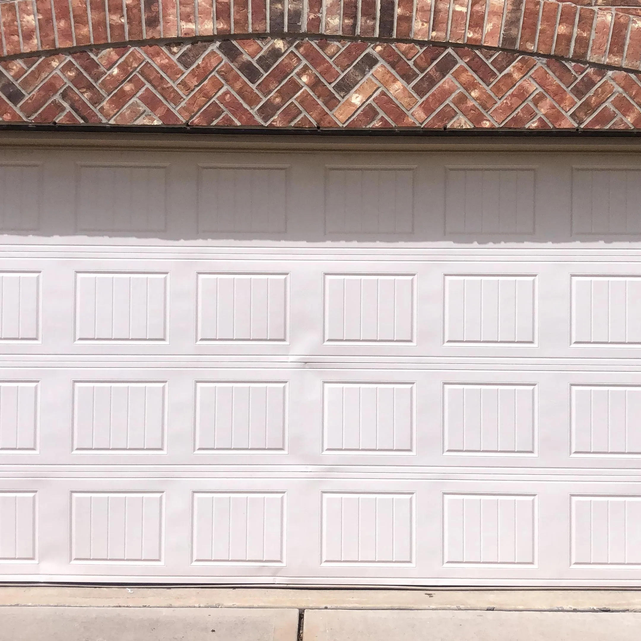 Custom Double garage door Installation Houston - River Oaks TX Professional Service